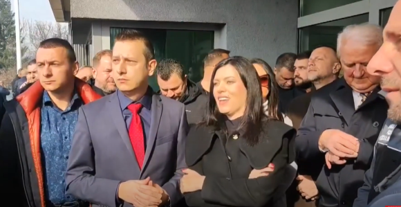 Prekršajni nalog zbog nedoličnog ponašanja