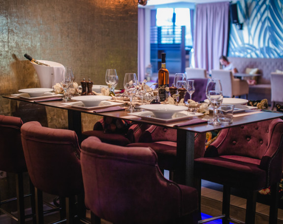 Vlada i predsjednik se goste u „Agapeu“, „Integri“...