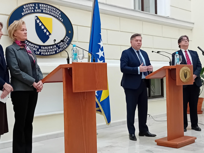 Vlasti u BiH moraju ispuniti zadaću, mart je blizu