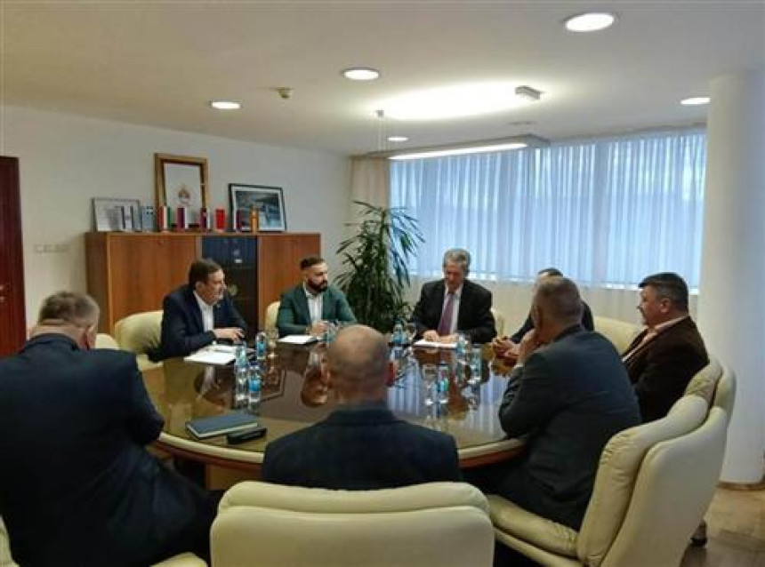 U Vladi sastanak sa sindikatom o statusu VZ "Orao"