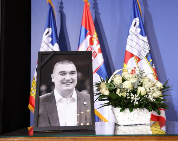 Suze, dirljivi govori... Oproštaj od Dejana Milojevića