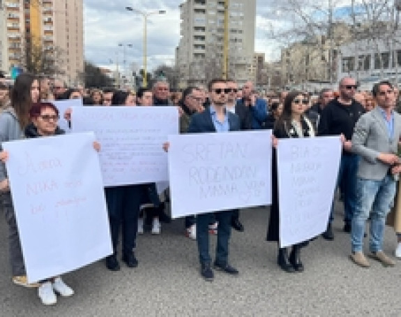 Protest u Tuzli: Šta kaže brat ubijene Amre?