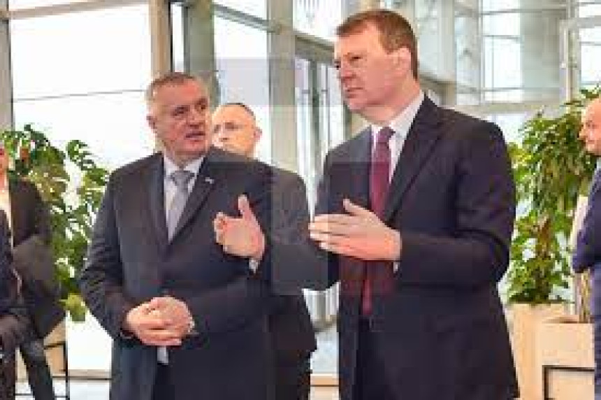 Mirović i Višković o saradnji AP Vojvodine i Srpske