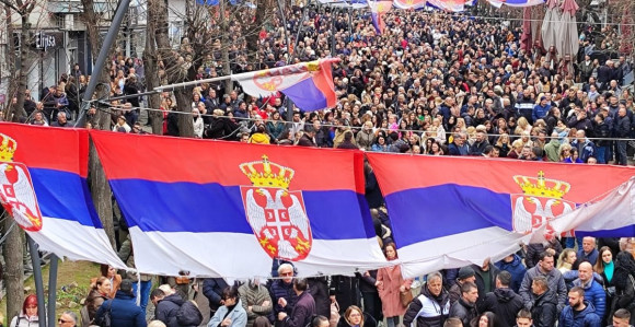 Veliki protest Srba u K. Mitrovici: "Ovo je okupacija"