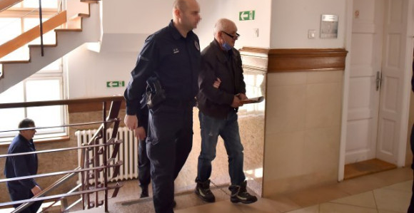 Doživotna kazna Džoniću, ubio tročlanu porodicu