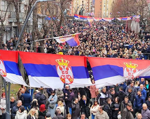 Veliki protest Srba u K. Mitrovici: "Ovo je okupacija"