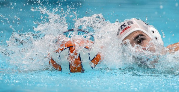 Србија изгубила, Хрватска у полуфиналу СП