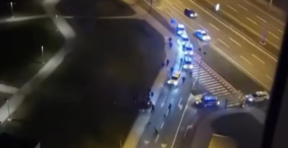 Deset policijskih vozila jurilo za vozačem (VIDEO)