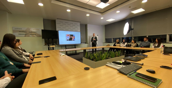 ATOS BANK i MUP RS organizovali radionicu za lične bankare