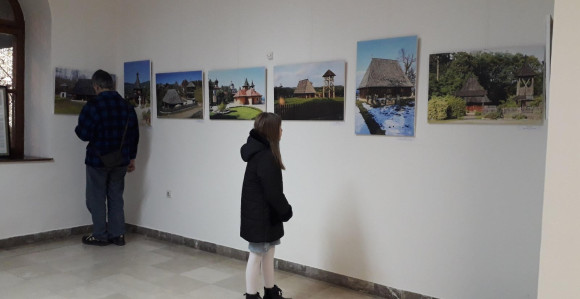 Izložba: Ljepota i vrijednost drvenih bogomolja