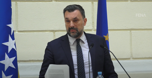 Додикова реторика изложиће Српску огромној изолацији