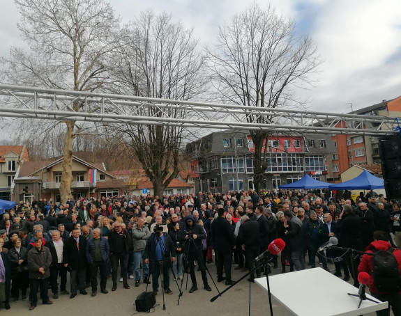Narodni skup u Loparama protiv rudnika na Majevici