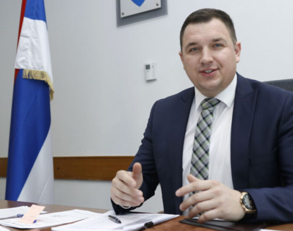 Ministar u toku čitavog mandata varao državu