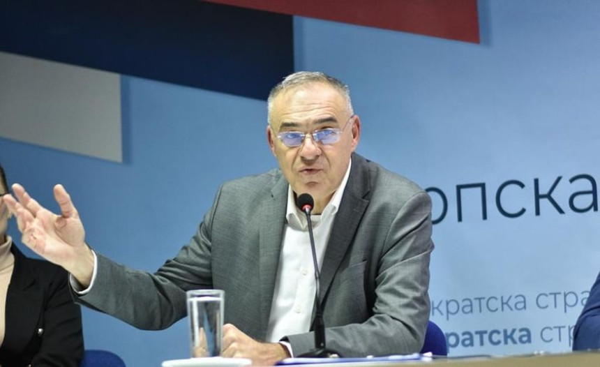 Jadna je zemlja čiji predsjednik ide u drugu da kleveće svoj srpski narod!