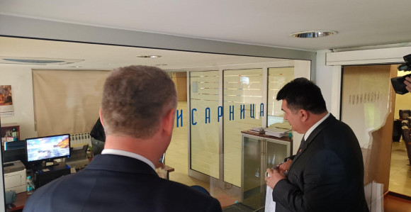 Савић предао НСРС петицију грађана Лопара против отварања рудника литијума (ВИДЕО)