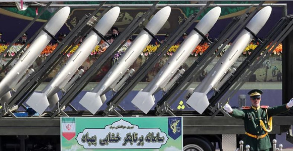 Amerika će uvesti nove sankcije Iranu zbog Rusije