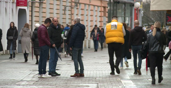 Malo nas se rađa, mnogo umire, a sve više iseljava...