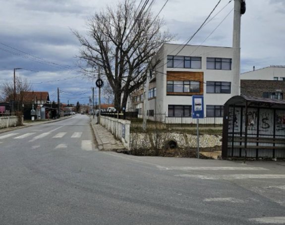 Prijetnje nožem srpskim dječacima u Lapljem Selu