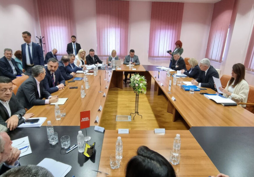 Састанак лидера без договора, ништа од три ЕУ закона