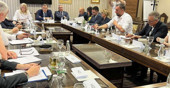 Sastanak lidera, ima li dogovora o EU zakonima?