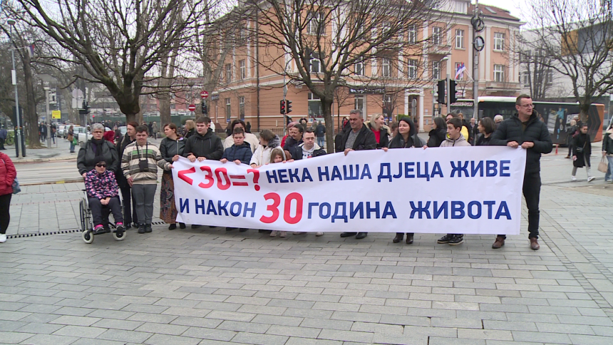 Banjaluka: Protest roditelja djece sa poteškoćama