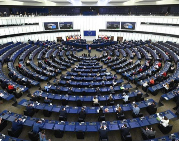 Evropski parlament poziva na uvođenje sankcija Dodiku