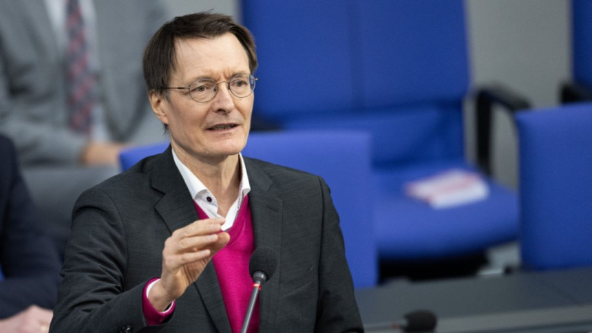 "Глупо је рећи да се не припремамо за војни сукоб"