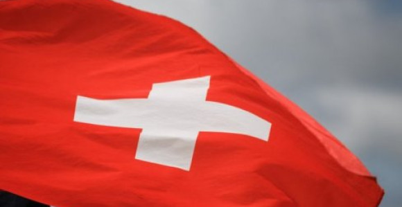 Švajcarci na referendumu podržali isplatu 13, penzije