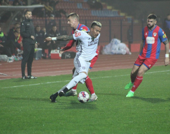 Жестока новчана казна за Борац и затварање трибине