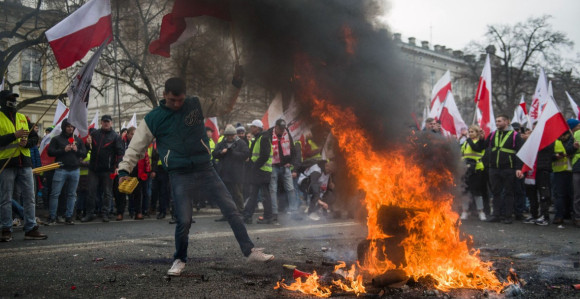Nema dogovora, poljoprivrednici nastavili protest