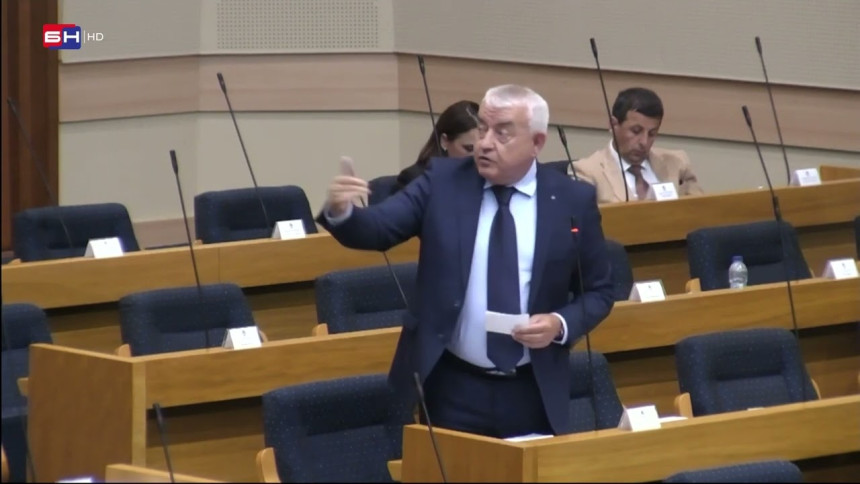 Mihajilica poziva Dodika: Popričaj sa Radmanovićem