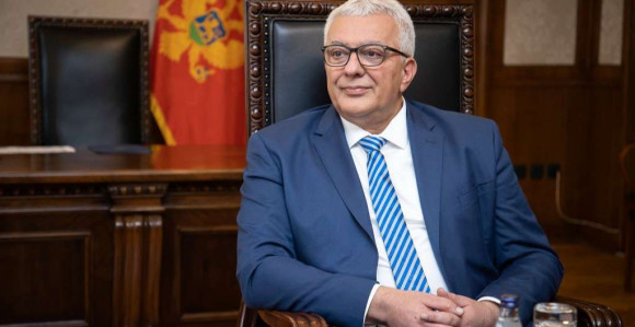 CG: Sutra o prijedlogu za razješenje Mandića