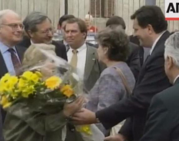 Ko je američki čovjek Dodik ili Vukanović?