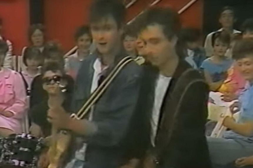 Krenuli na koncert pa doživeli nesreću, ko je od članova Crvene jabuke preživeo?!