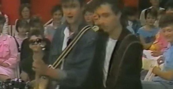 Krenuli na koncert pa doživeli nesreću, ko je od članova Crvene jabuke preživeo?!