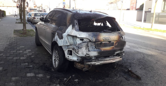 Izgorio automobil u Bijeljini: Velika materijalna šteta