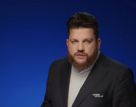 Помоћник Наваљног нападнут чекићем и брутално претучен