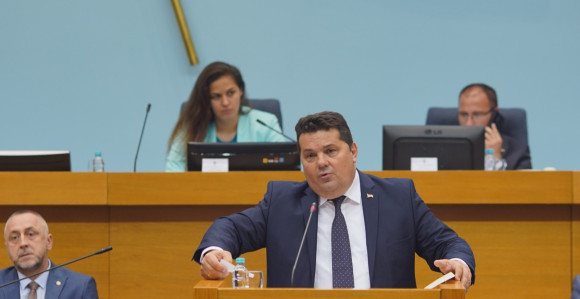 Stevandićevo vođenje Narodne skupštine bahato i najgore do sada