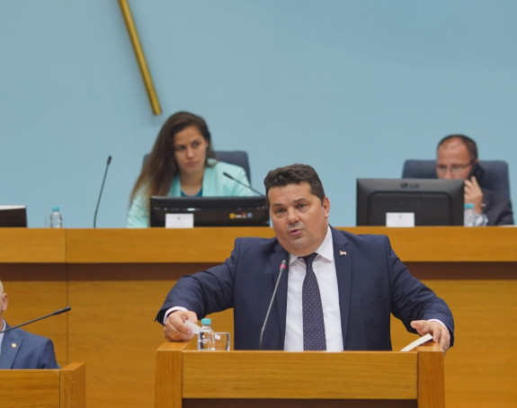 Стевандићево вођење Народне скупштине бахато и најгоре до сада