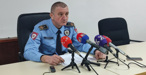 Trebinje: Uhapšen maloljetnik, prijetio napadom u školi