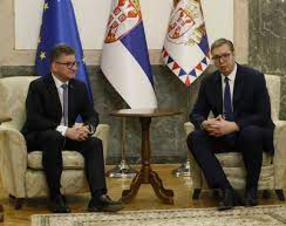 Vučić sa Lajčakom razgovarao o Kosovu i Metohiji
