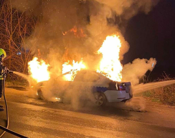 Evo šta je uzrok požara na policijskom vozilu