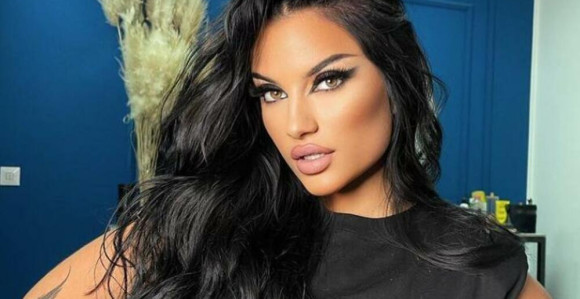 Jedina pevačica koja ne uzima bakšiš!?