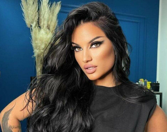 Jedina pevačica koja ne uzima bakšiš!?