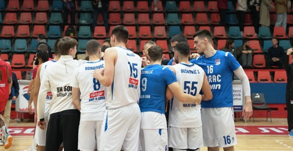 Igrači i članovi stručnog štaba KK "Borac" se otrovali