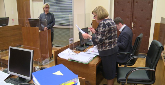 Svjedoci o pravnim procedurama uvoza maski