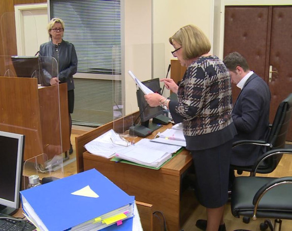 Svjedoci o pravnim procedurama uvoza maski