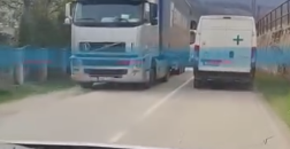 Саобраћајни колапс према Зеници због радова на путу