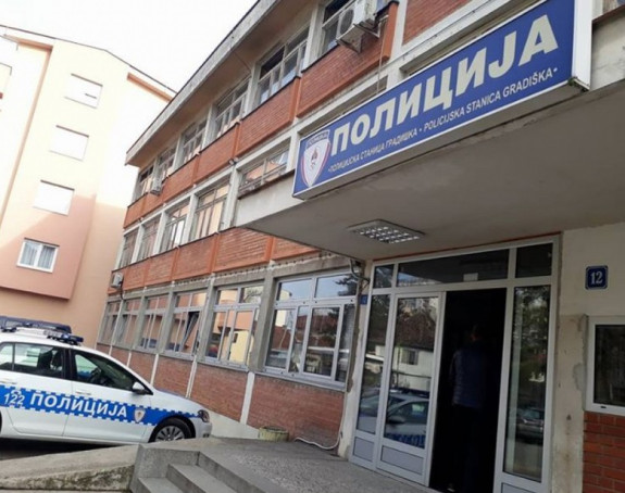 Градишка: Код ученика пронађен оквир од пиштоља