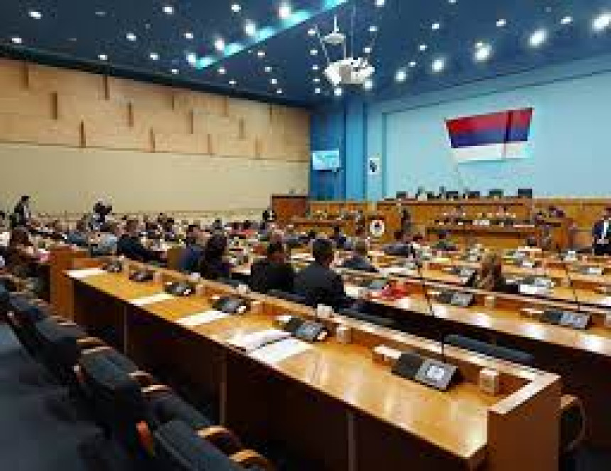 Бурна посланичка расправа у НСРС